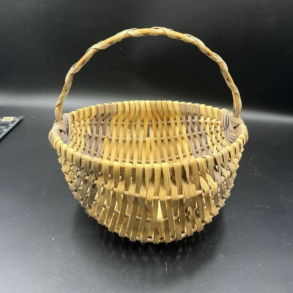 Vintage Hand Woven Buttocks Basket Farm Egg Gathering‎ With Handle